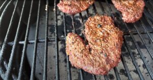 Grilling 101: Mastering the Art of Cooking Cube Steak on the Grill